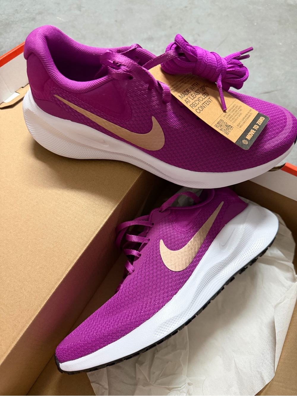 Nike revolution 7 Women's Running Shoes in Magenta with Gold Swoosh
